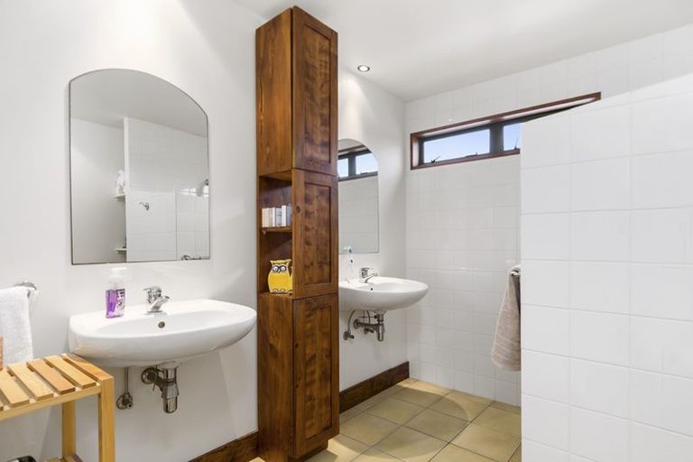 Photo of property in 141 Karewa Parade, Papamoa Beach, Papamoa, 3118