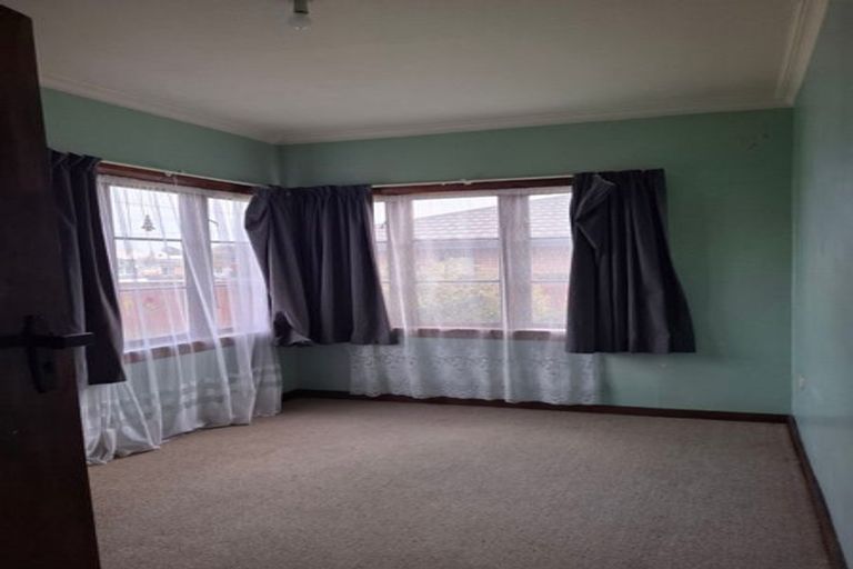Photo of property in 561 Queen Street East, Levin, 5510