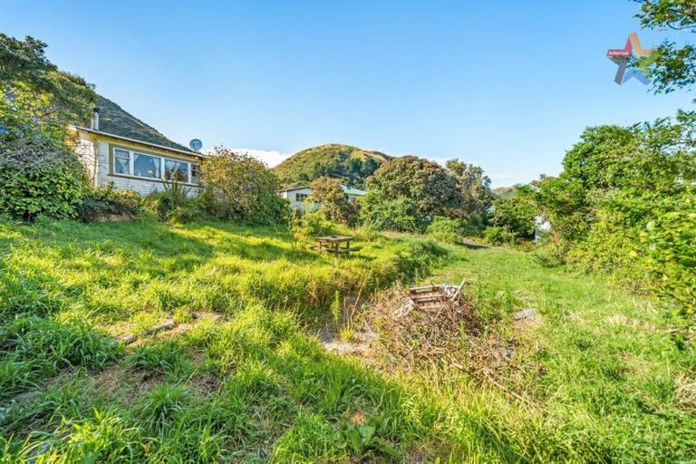 Photo of property in 15 Beach Road, Paekakariki, 5034
