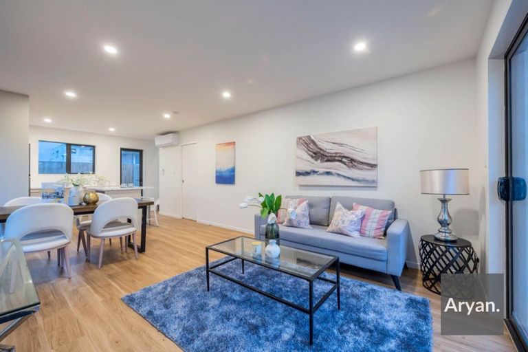 Photo of property in 8a Jupiter Street, Rosehill, Papakura, 2113