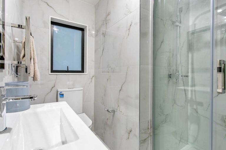 Photo of property in 664b Pakuranga Road, Howick, Auckland, 2010