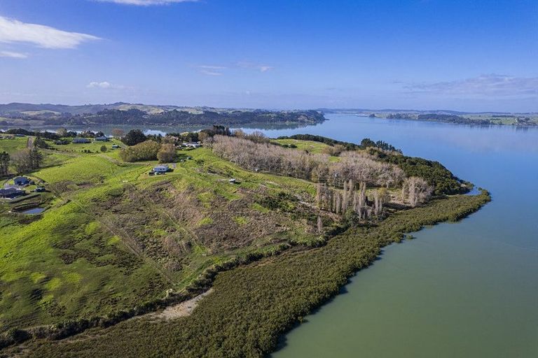 Photo of property in 228 Petley Road, Paparoa, 0571