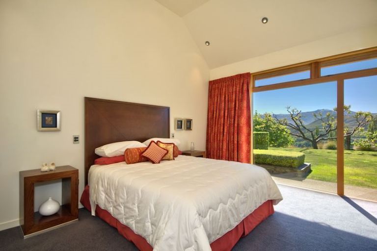 Photo of property in 16 Beechwood Lane, Lower Shotover, Queenstown, 9371