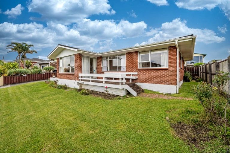 Photo of property in 41 Bramley Drive, Farm Cove, Auckland, 2012