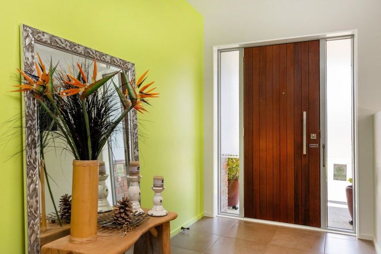 Photo of property in 2 Hitaua Place, Redwoodtown, Blenheim, 7201