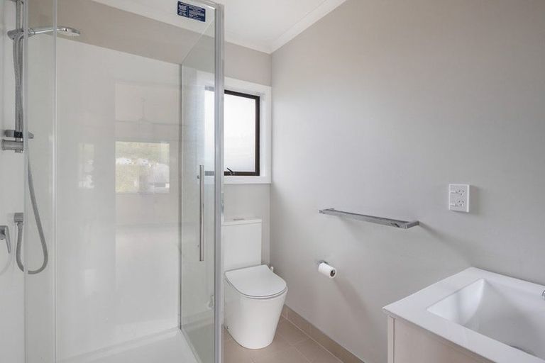 Photo of property in 3 Aintree Grove, Churton Park, Wellington, 6037