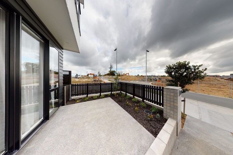 Photo of property in 62 Nugget Avenue, Hobsonville, Auckland, 0616