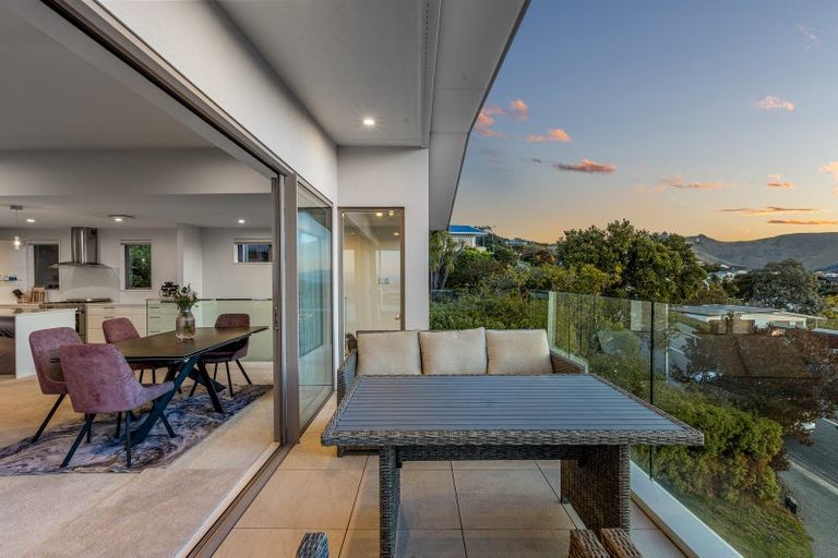 Photo of property in 320 Cannon Hill Crescent, Mount Pleasant, Christchurch, 8081