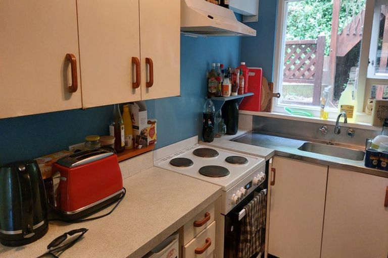 Photo of property in 9 Highbury Road, Highbury, Wellington, 6012