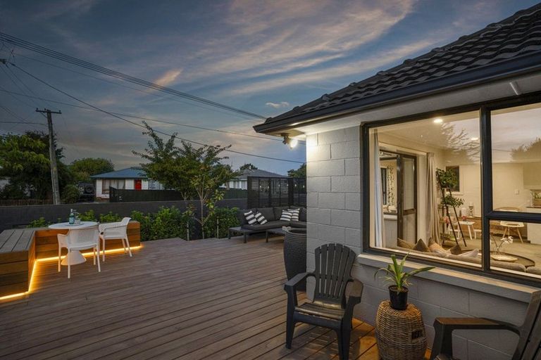 Photo of property in 25 Flay Crescent, Burnside, Christchurch, 8053