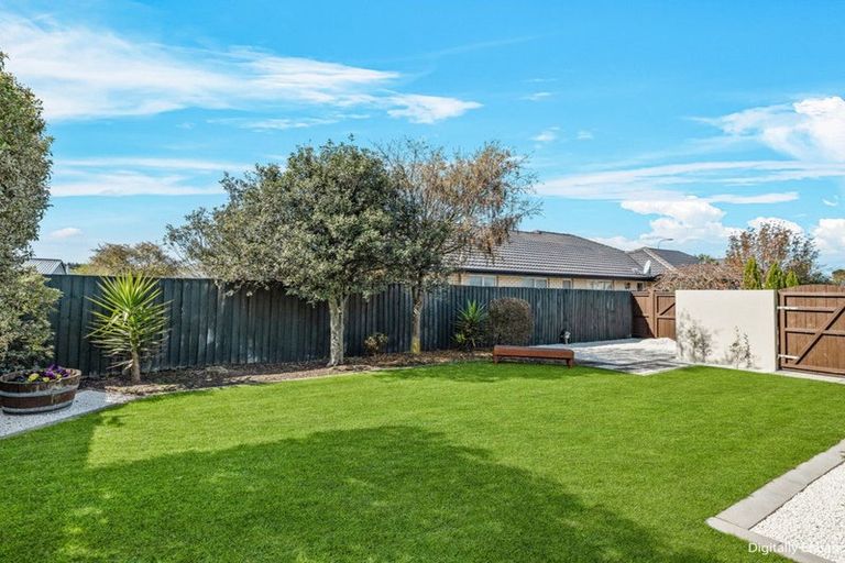Photo of property in 20 Evergreen Place, Parklands, Christchurch, 8083