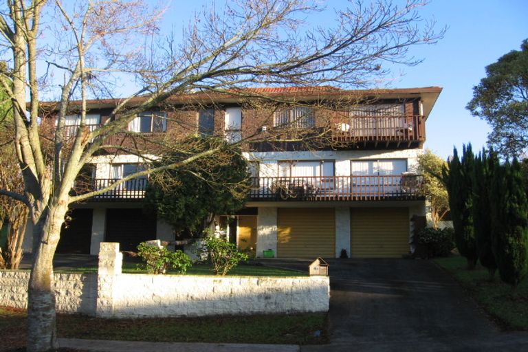 Photo of property in 6b Flamingo Court, Goodwood Heights, Auckland, 2105