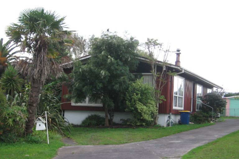Photo of property in 8 Sunvue Road, Glen Eden, Auckland, 0602