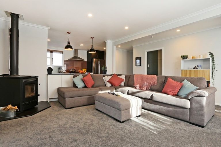 Photo of property in 1210 Beatty Place, Mayfair, Hastings, 4122