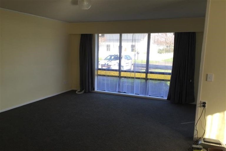 Photo of property in 13 Mahoe Street, Inglewood, 4330