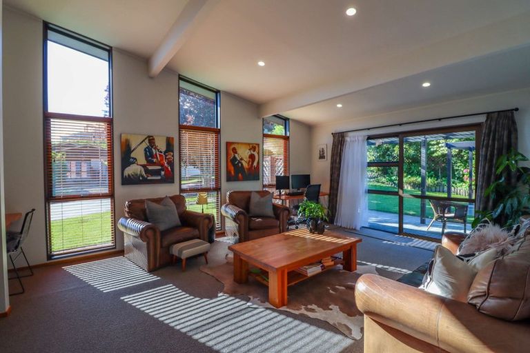 Photo of property in 1 Cumberland Rise, Taradale, Napier, 4112