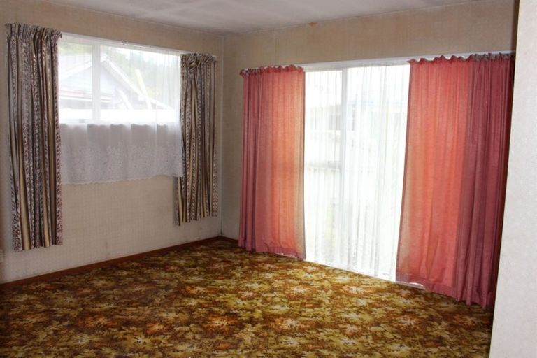 Photo of property in 6 Mawhera Street, Dobson, Greymouth, 7805