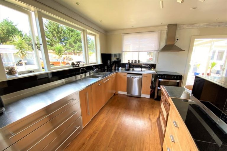 Photo of property in 2906 Pouto Road, Te Kopuru, 0391