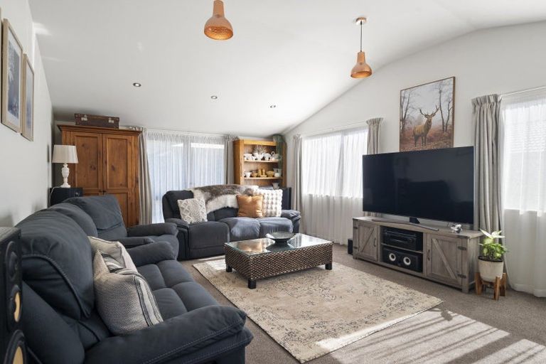 Photo of property in 51 Kiddle Drive, Hilltop, Taupo, 3330