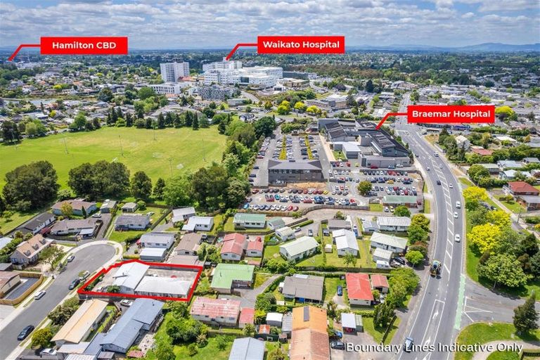 Photo of property in 12 Crescent Court, Melville, Hamilton, 3206