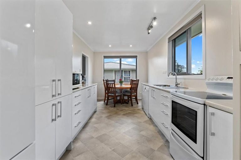 Photo of property in 8 Mount View Drive, Mangakakahi, Rotorua, 3015