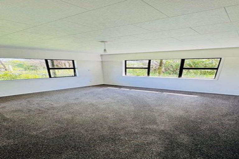 Photo of property in 195 Pine Valley Road, Dairy Flat, Silverdale, 0992