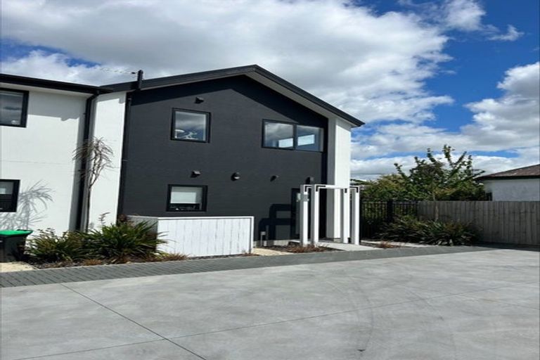 Photo of property in 1/550 Barbadoes Street, Edgeware, Christchurch, 8013