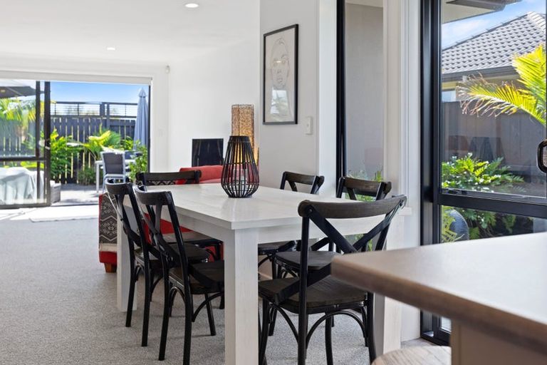 Photo of property in 19 Beachmere Place, Papamoa Beach, Papamoa, 3118