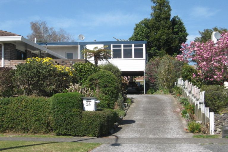 Photo of property in 24 Holland Street, Glenholme, Rotorua, 3010