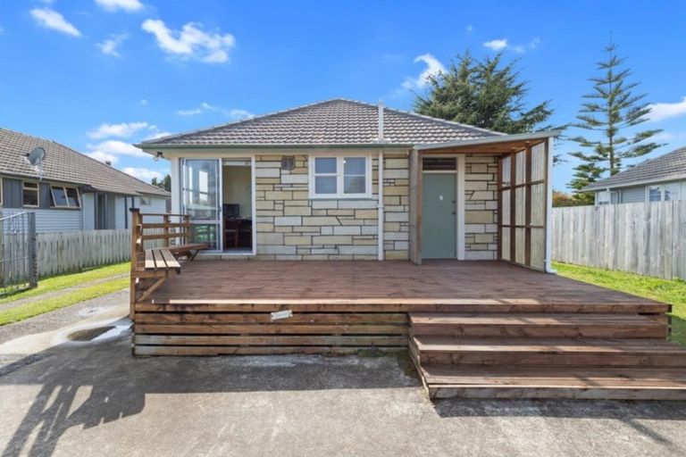 Photo of property in 44 Ross Crescent, Fairfield, Hamilton, 3214