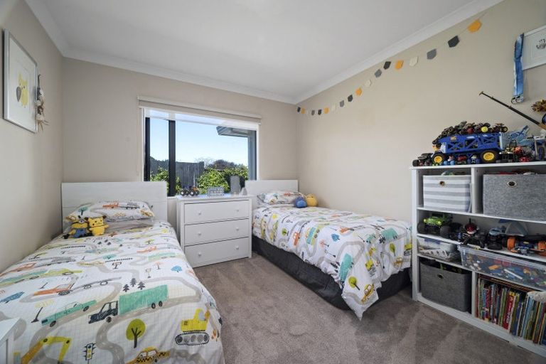 Photo of property in 2 Birchwood Lane, Hilltop, Taupo, 3330