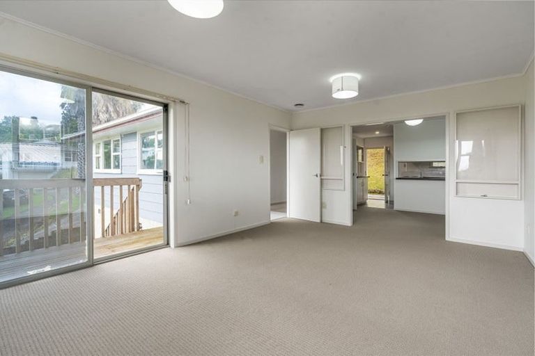 Photo of property in 44 Sequoia Place, Sunnynook, Auckland, 0620