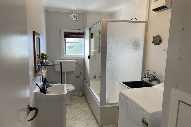 Photo of property in 86 Duncan Terrace, Kilbirnie, Wellington, 6022