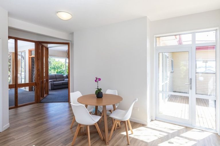 Photo of property in 249 Fifield Terrace, Opawa, Christchurch, 8023