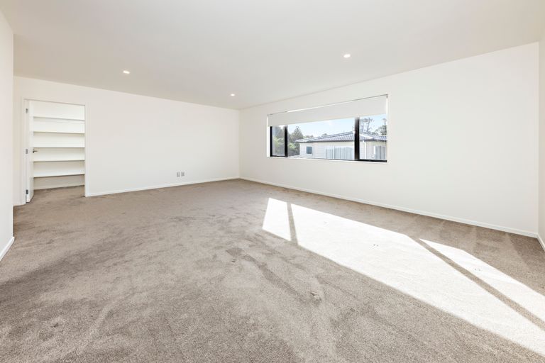 Photo of property in 40 Dawood Place, The Gardens, Auckland, 2105