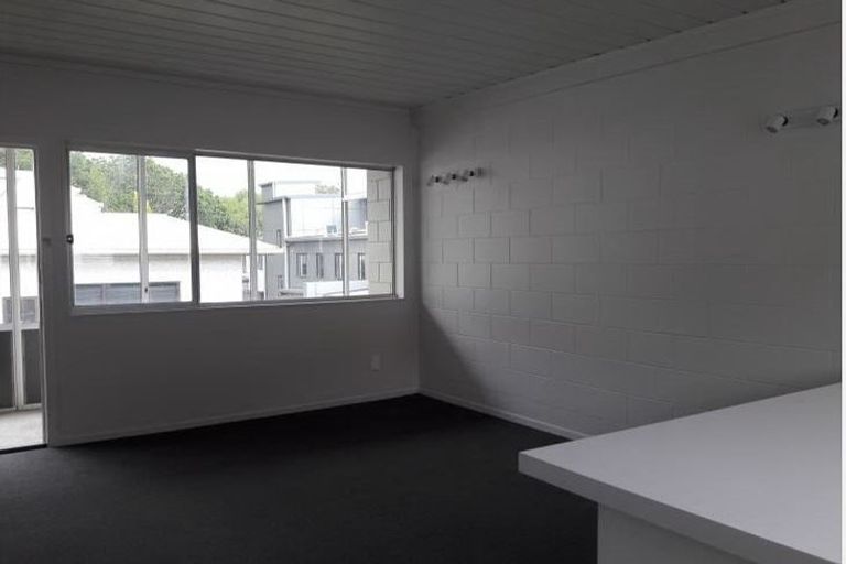 Photo of property in 6/37 Mclean Street, Tauranga, 3110