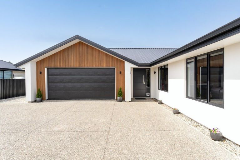 Photo of property in 6 Neil Collins Lane, Mosgiel, 9024