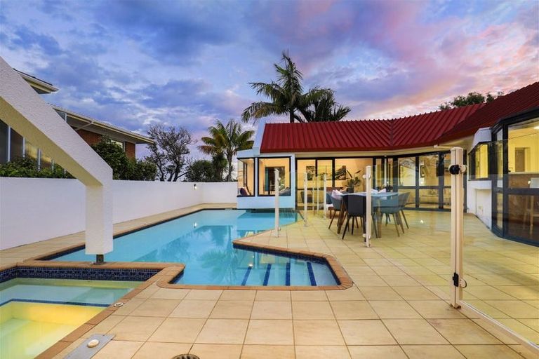 Photo of property in 20 Taitua Drive, Te Atatu South, Auckland, 0610