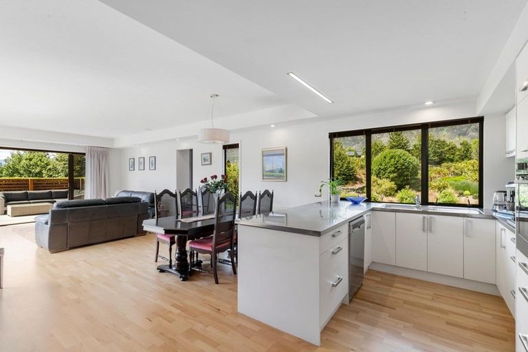 Photo of property in 36 Orford Drive, Jacks Point, Queenstown, 9371