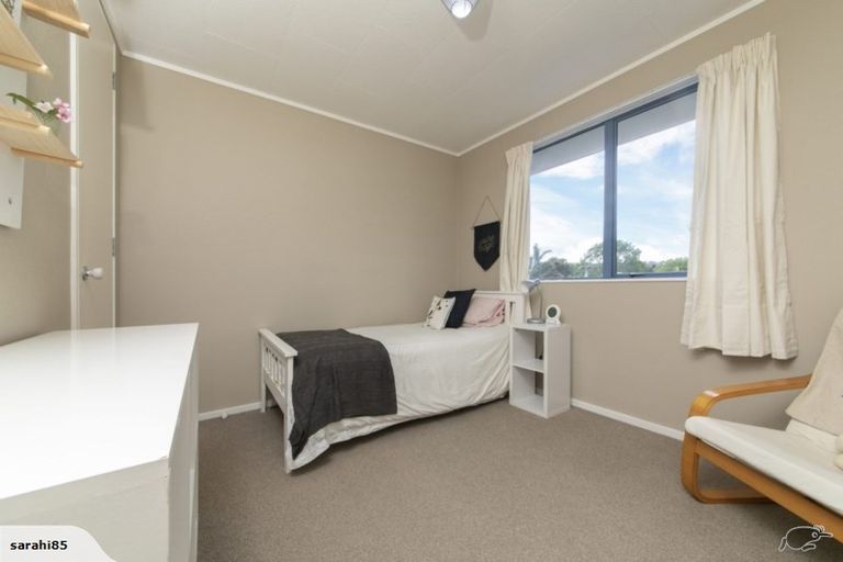 Photo of property in 38 Candia Road, Swanson, Auckland, 0614