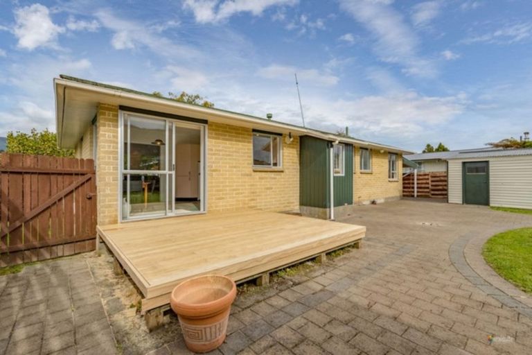 Photo of property in 45 Pasadena Crescent, Totara Park, Upper Hutt, 5018