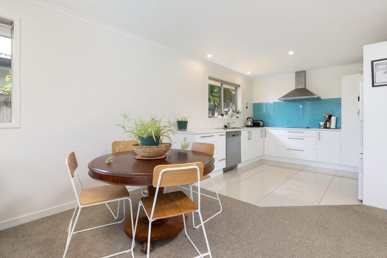 Photo of property in 19e Rewarewa Place, Matua, Tauranga, 3110