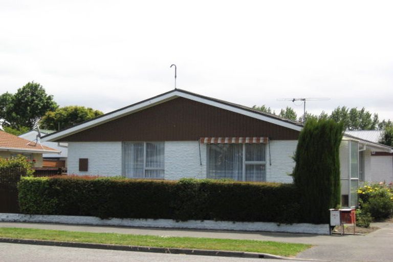 Photo of property in 1/363 Withells Road, Avonhead, Christchurch, 8042
