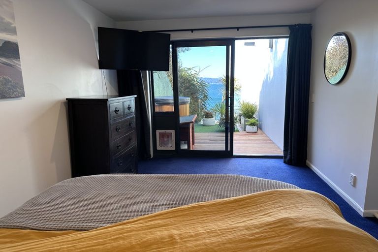 Photo of property in 1/148 Evans Bay Parade, Roseneath, Wellington, 6021