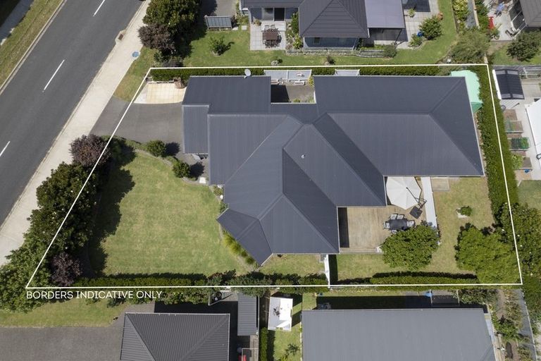 Photo of property in 31 Kayelene Place, Omokoroa, 3114