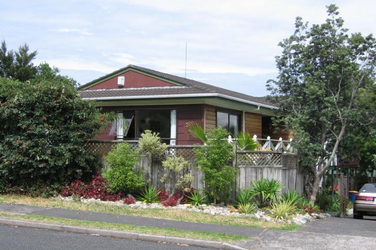 Photo of property in 151 Weatherly Road, Torbay, Auckland, 0630