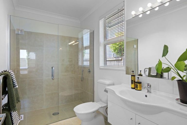 Photo of property in 9 Kereru Lane, Riccarton, Christchurch, 8011