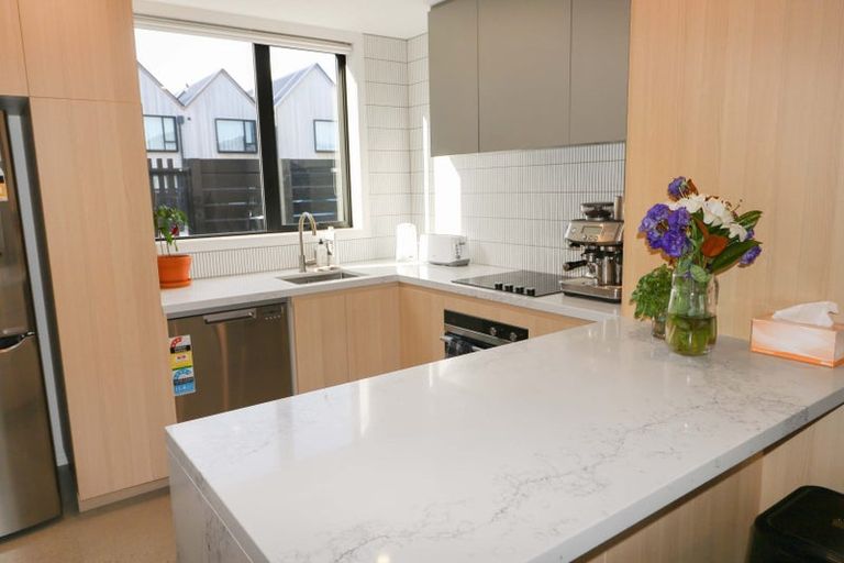 Photo of property in 18a Tory Street, Petone, Lower Hutt, 5012