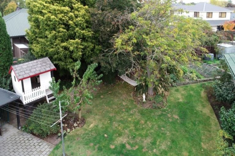 Photo of property in 17 Parr Place, Ilam, Christchurch, 8041