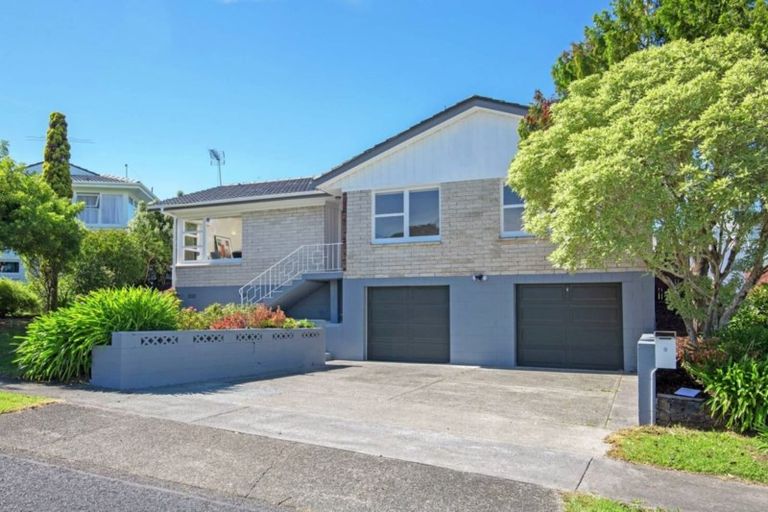 Photo of property in 9 Vanbrugh Place, Bucklands Beach, Auckland, 2014